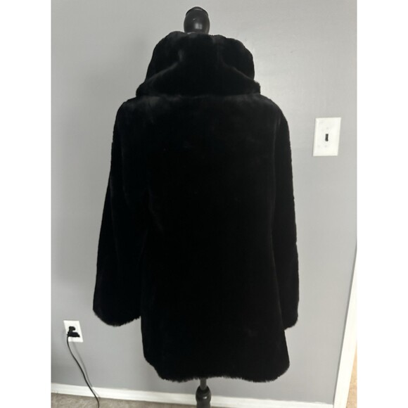 Women’s  Jones New York Faux Fur Jacket Beautiful Black Coat Button Size Small - Picture 4 of 11